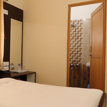 Sr Residency Hotell Tiruchirappalli Eksteriør bilde